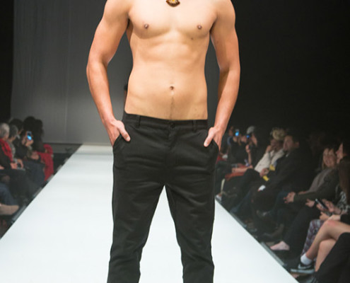 Gal4: Maori Male Model - JEROME FLOOD